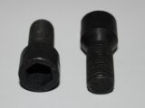 Monteringsbult M12x1.5 L22XIS D17.3